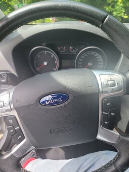 Ford Mondeo 2.0 TDCi Ghia - 11