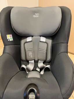 Otočná autosedačka Britax Römer Dualfix i-Size - 11