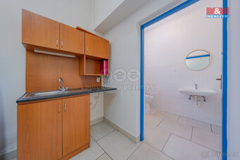 Prodej obchodního objektu, 200 m², Šarovy - 11
