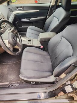 SUBARU  LEGACY  2,5 benzin , r.v. 2012 - 11