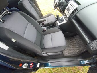 Mazda 5 7míst tažné - 11