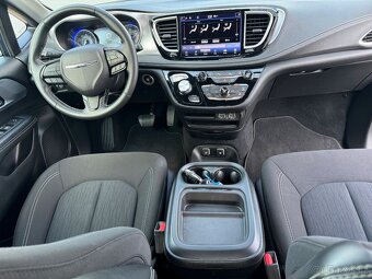 Chrysler Pacifica 3.6 S RU DVD Nový model 2022 - 11
