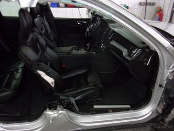 Volvo XC60 2,0 D4D-140kW - 11