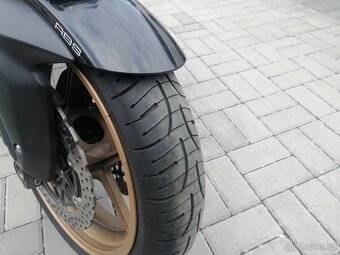 Kawasaki ZR 750N - 11