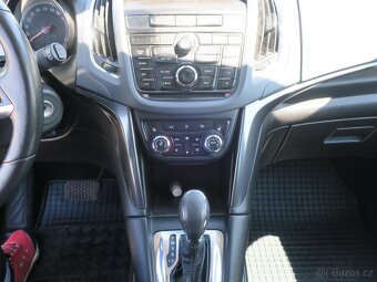 Prodám Opel Zafira 2.0 CDTi 121 kW 7-míst - 11