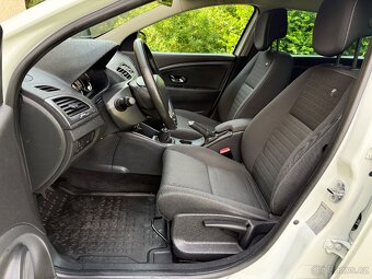 Renault Megane 1,6 81kW, ČR, 1/2015, Limited, Aut.klima - 11