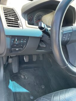 Volvo XC90 D5 1.maj. koupeno v ČR (Svencar), manual - 11