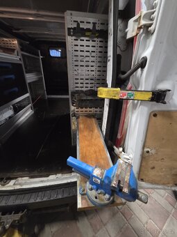 Ford Transit Custom 2.2TDCi + Profi Vestavba - 11