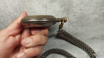 Velké dvouplášťové kapesní hodinky Régulatéur s retezem - 11