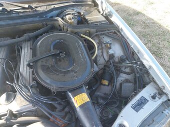 Mercedes - Benz W126 280 SE - 11