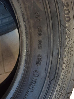 235/65/16C Continental VanContact 115/113R - 11