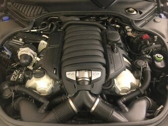 Porsche Panamera GTS 4.8 V8 - 11
