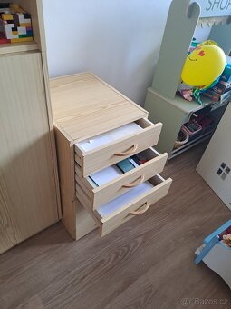 Vybavení dětského pokoje s postelí - 11