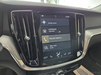 Volvo V60 2,0 D4 AWD Cross Country PLUS - 11