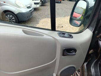 Opel Vivaro Trafic1.9 DCi tažné klima - 11