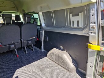 FORD Transit Custom 2,0 L2H2 125kW r.v.2017, 6míst - 11