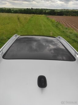 VW Golf 6 Combi 2,0 TDi Highline, Panorama,Navi, nová STK - 11