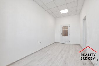 Pronájem zrekonstruovaného bytu 3+kk s pracovnou, 82 m2, ul. - 11