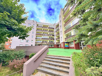Pronájem bytu 3+1 93 m² - 11