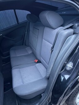 Škoda octavia 1.8t Tour - 11