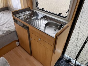 Beyerland Sprinter 390, 2003, pevná postel, stan - 11