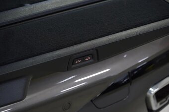 BMW X7, 40i,M-PAKET,HUD,PANO,ZÁRUKA - 11