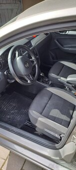 ŠKODA RAPID SPACEBACK AMBITION 1,0 TSI 81kW - 11