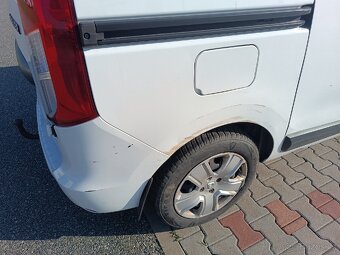 DACIA DOKKER 1.2 Tce spaluje olej kouří - 11