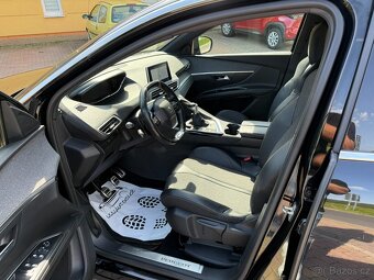 PEUGEOT 5008 GT 1.2 PureTech 96kW-2019-99.844KM-7 MÍST- - 11