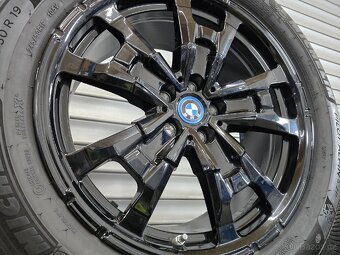 Originální zimní alu kola BMW iX3 r19 - 11