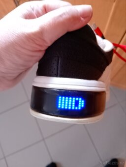 Tenisky Geox Xled svítící vel.39 - 11
