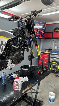 Husqvarna 701 - 11