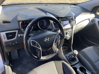 Hyundai i30 1.6 CRDi - 11