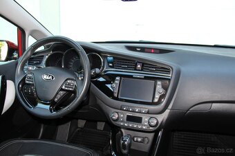 Kia Ceed 1.6i GDI 135PS Top - 11