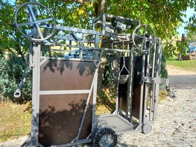 Fixační klec pro skot - 11