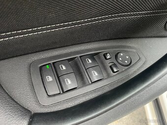 BMW X1 AUTOMAT xDrive CELA SERVISKA KAMERA TEMPOMAT -DPH - 11