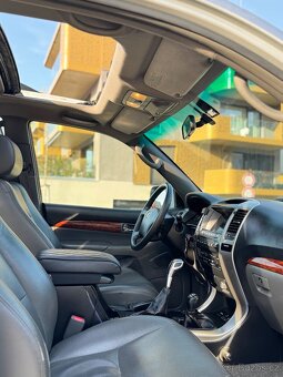 Toyota Land Cruiser 120 3.0D-4D - 11