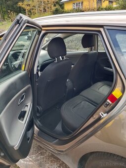Kia Ceed 1.4i + LPG - 11