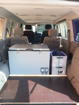 VW T4 Caravelle 2.5 td 75kW - 11