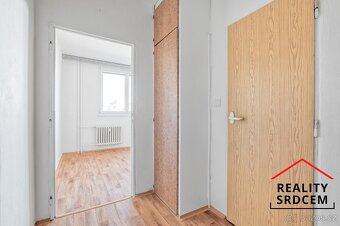 Pronájem částečně zrekonstruovaného bytu 1+1 s lodžií, 35 m2 - 11