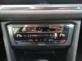 Volkswagen Tiguan 2.0 TDi DSG,FACELIFT - 11