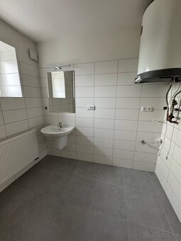 DLOUHODOBÝ PRONÁJEM BYTU 3+1kk (70 m² )BLAŽOVICE U BRNA - 11