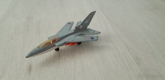 letadla vrtulníky Matchbox, Majorette a další - 11