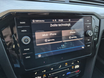 Volkswagen Passat  R-LINE 2.0 TDI  110 kW  DSG TZ - 11