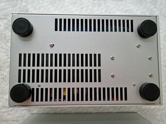 Koncové zesilovače - 2 × monoblok 8300MB - 11