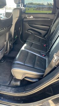 Jeep Grand Cherokee - 11