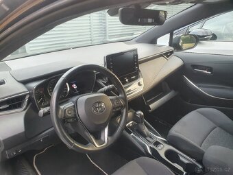 Toyota Corolla 1.8i Hybrid - 11