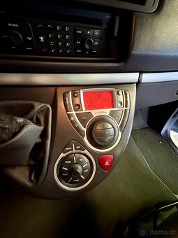 Peugeot 807 2.0 HDI - 11