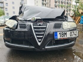 Alfa Romeo 2,0 GT - 11