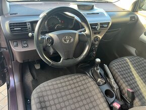 Toyota iQ 1.0 VVT-i 50KW, Klimatizace - 11